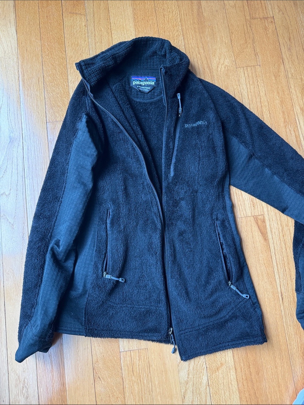 Patagonia Black Full-Zip R3 Sherpa Fleece Jacket